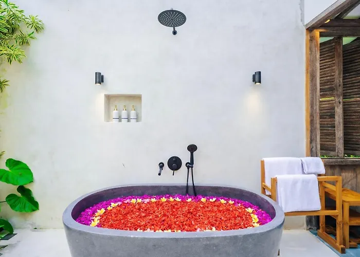 Uma Kalai 5*